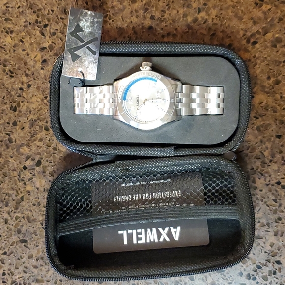 Axwell Vortex Watch - Picture 3 of 4